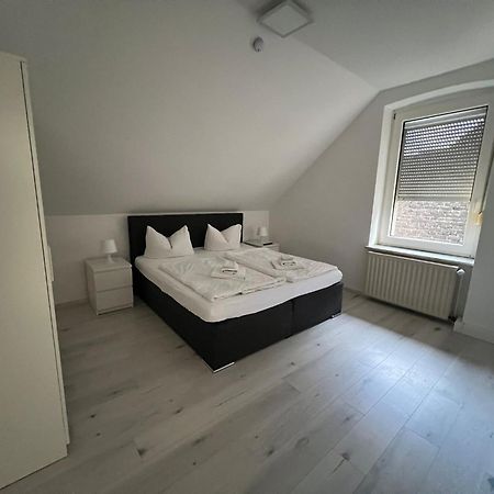 Premium Apartment Bochum Near Duesseldorf Airport Buitenkant foto