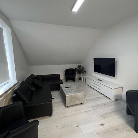 Premium Apartment Bochum Near Duesseldorf Airport Buitenkant foto