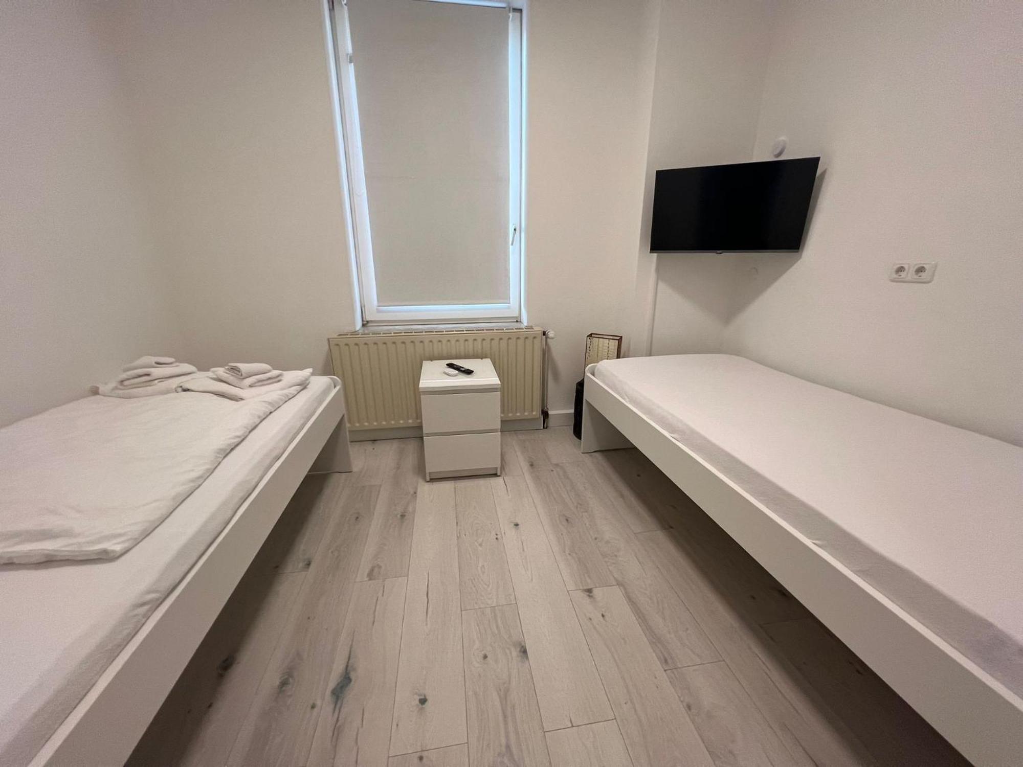 Premium Apartment Bochum Near Duesseldorf Airport Buitenkant foto