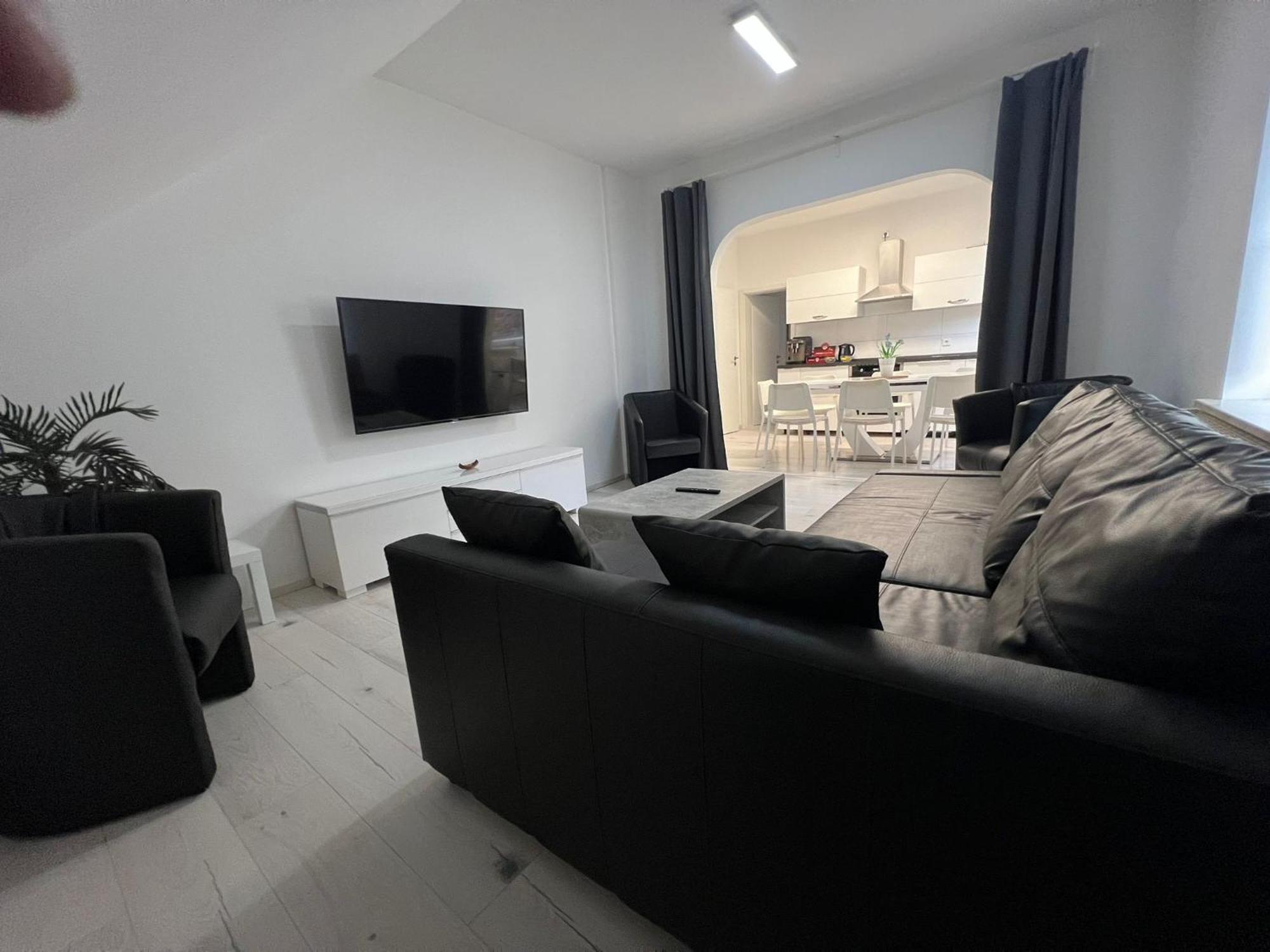 Premium Apartment Bochum Near Duesseldorf Airport Buitenkant foto