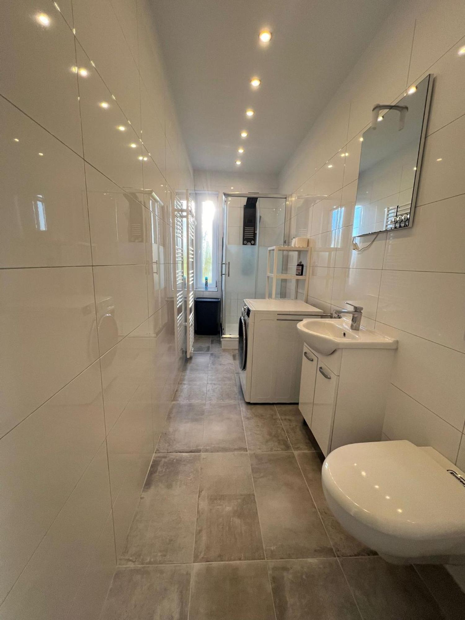 Premium Apartment Bochum Near Duesseldorf Airport Buitenkant foto