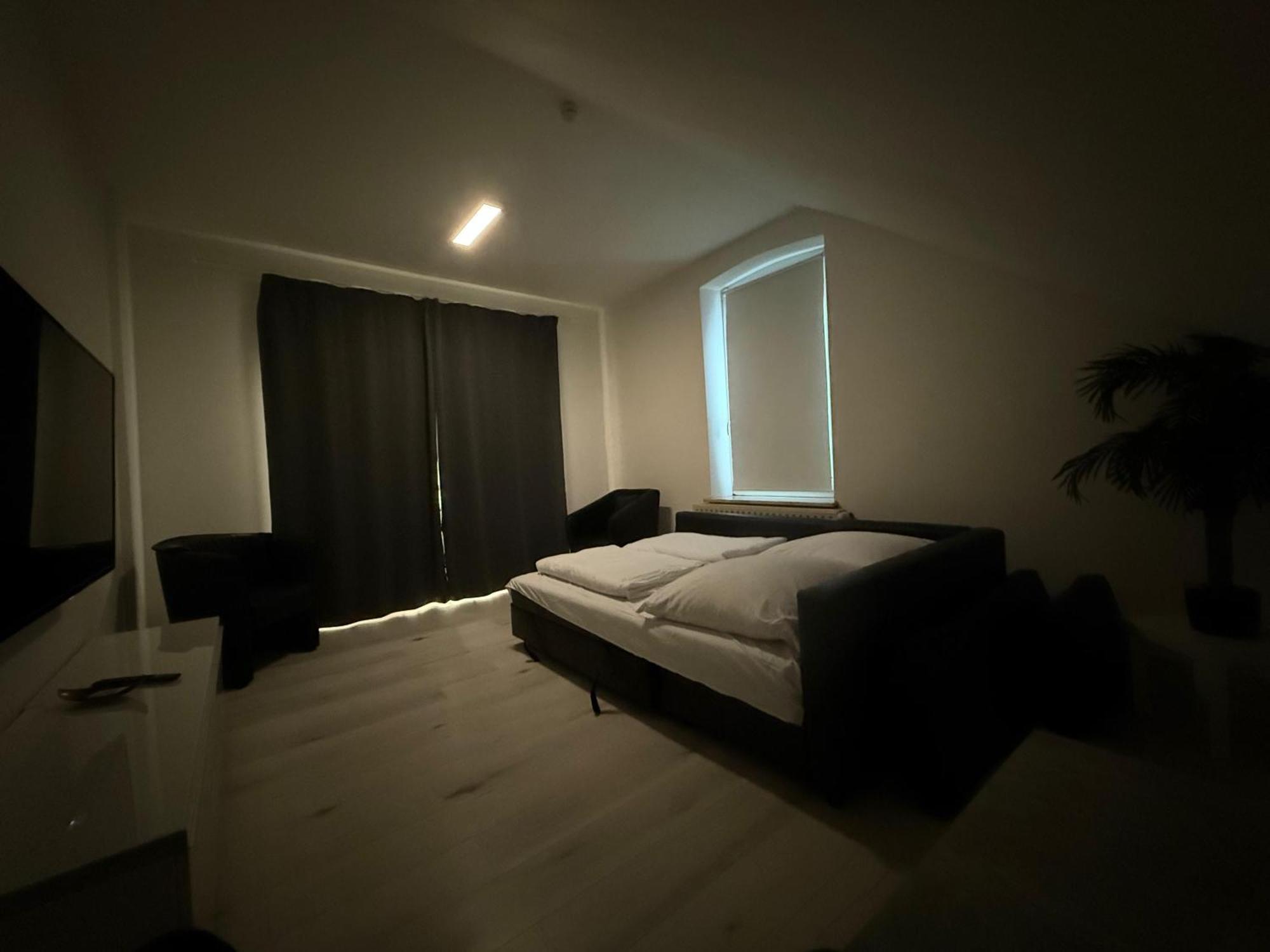 Premium Apartment Bochum Near Duesseldorf Airport Buitenkant foto